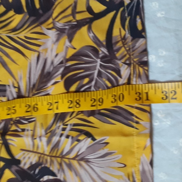 HABAND YELLOW AND GRAY FLORAL HAWAIIAN SHIRT, XL - Picture 8 of 10